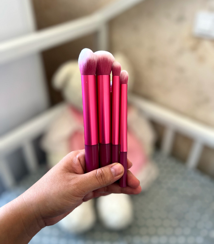 اتمام رنگ صورتی